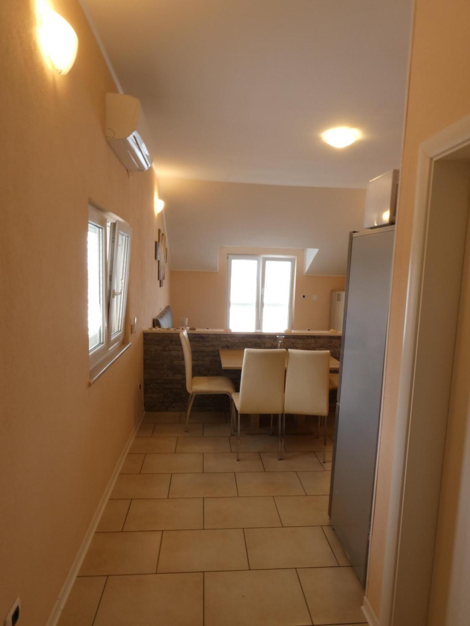 Apartments By The Sea Ubli, Lastovo - 8354 Uble Room photo